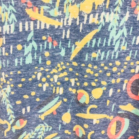 Lularoe Blue Floral Perfect T Shirt Size Small - Picture 4 of 4